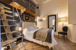 1 slaapkamer, een strijkplank/strijkijzer, wifi, beddengoed