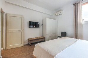 2 Schlafzimmer, Schreibtisch, WLAN, Bettwäsche