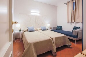 2 dormitorios, tabla de planchar con plancha, wifi