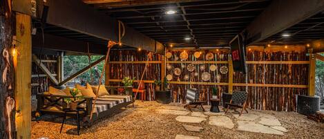 المنطقة المحيطة بالمنشأة