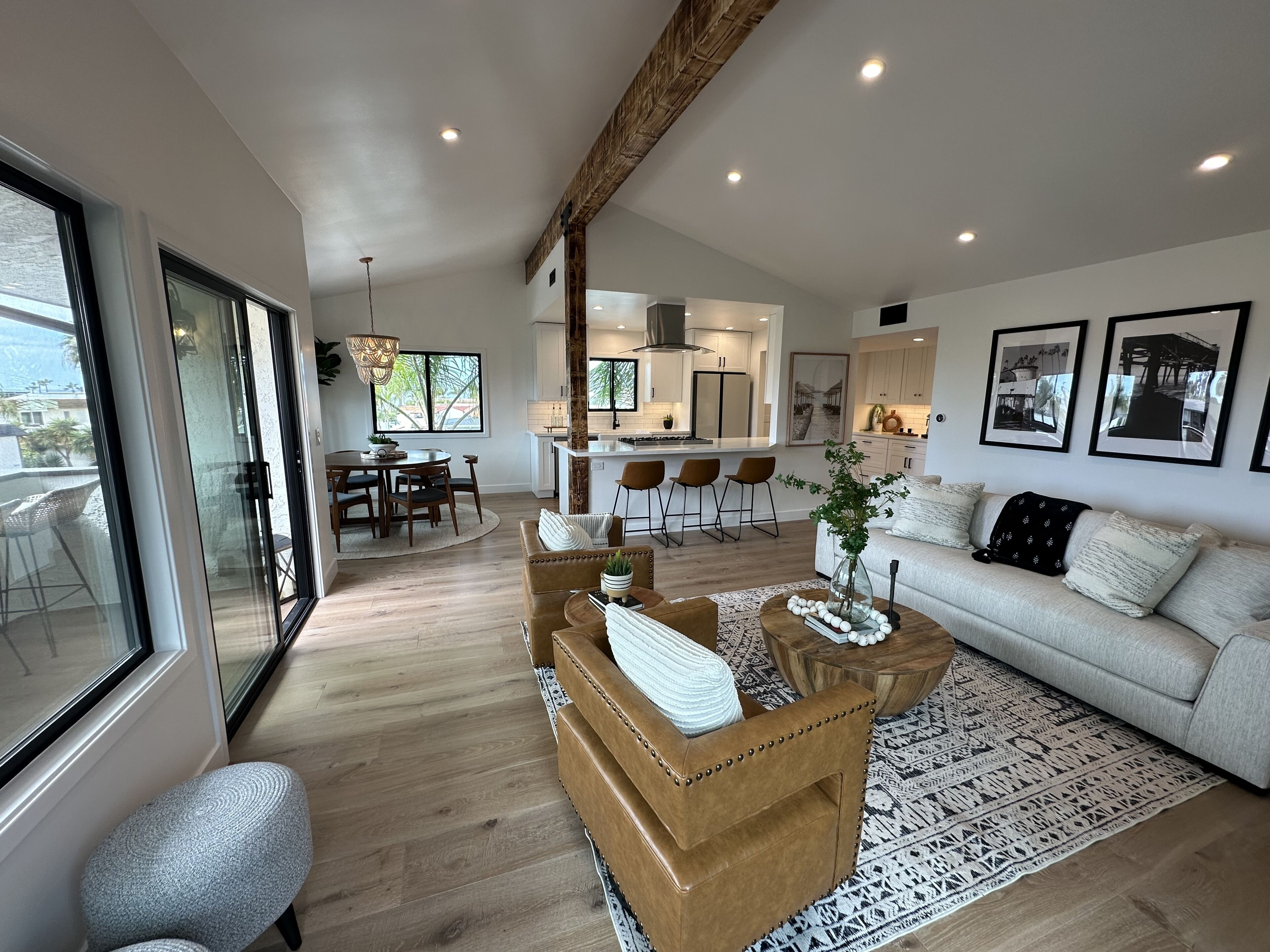 Ocean View Penthouse in prime location for those who do not wish to compromise