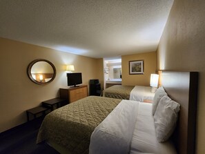 Room, 2 Queen Beds, Smoking, Microwave - Budget Host Inn (Henderson)