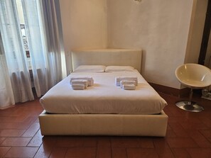 4 Schlafzimmer, Bügeleisen/Bügelbrett, Reisekinderbett, WLAN