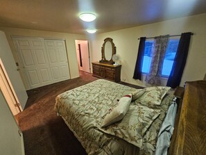 2 bedrooms, free WiFi, bed sheets