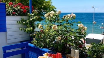 Daily local cuisine breakfast (TRY 350 per person)