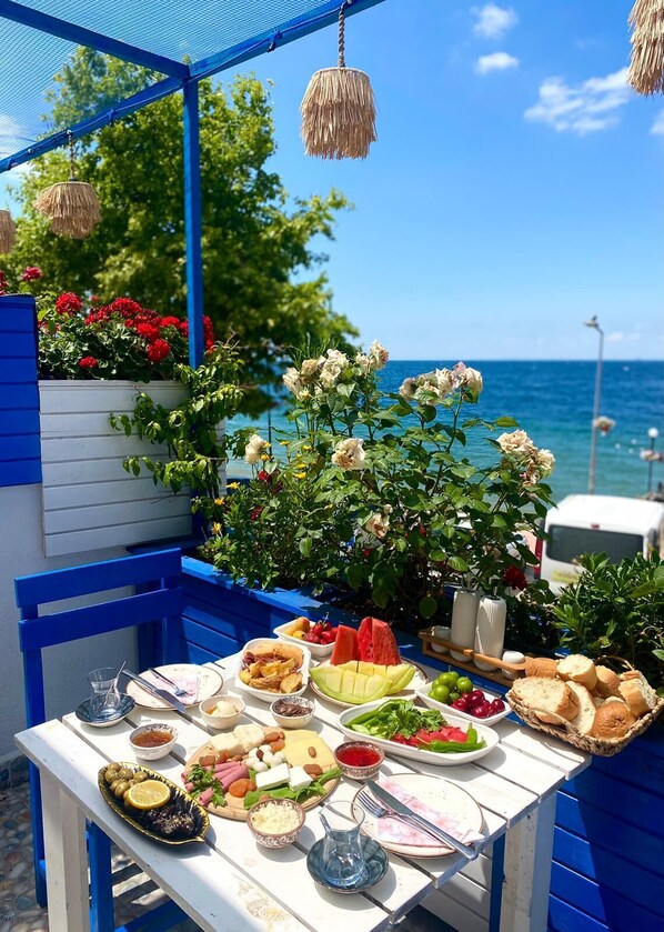 Café da manhã (TRY 350 por pessoa)