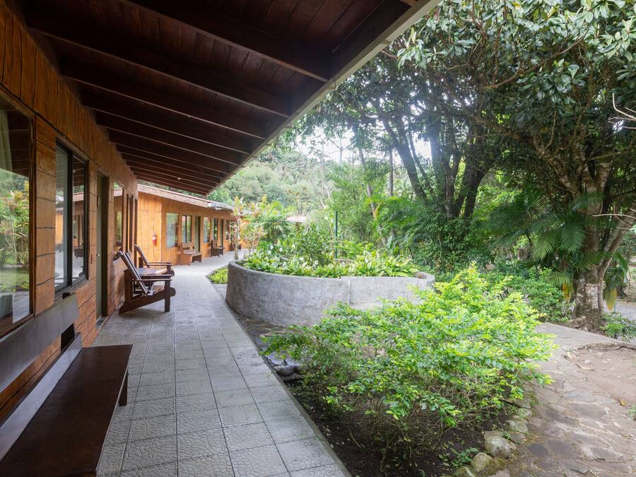 Coffres-forts dans les chambres, décoration personnalisée, bureau