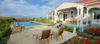 Cape South Estate - idyllic character property in rural setting close to beaches