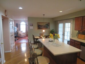 Dining - Brookside Home for Work, Relaxation, Education & Study - WRES (Kendall Park)