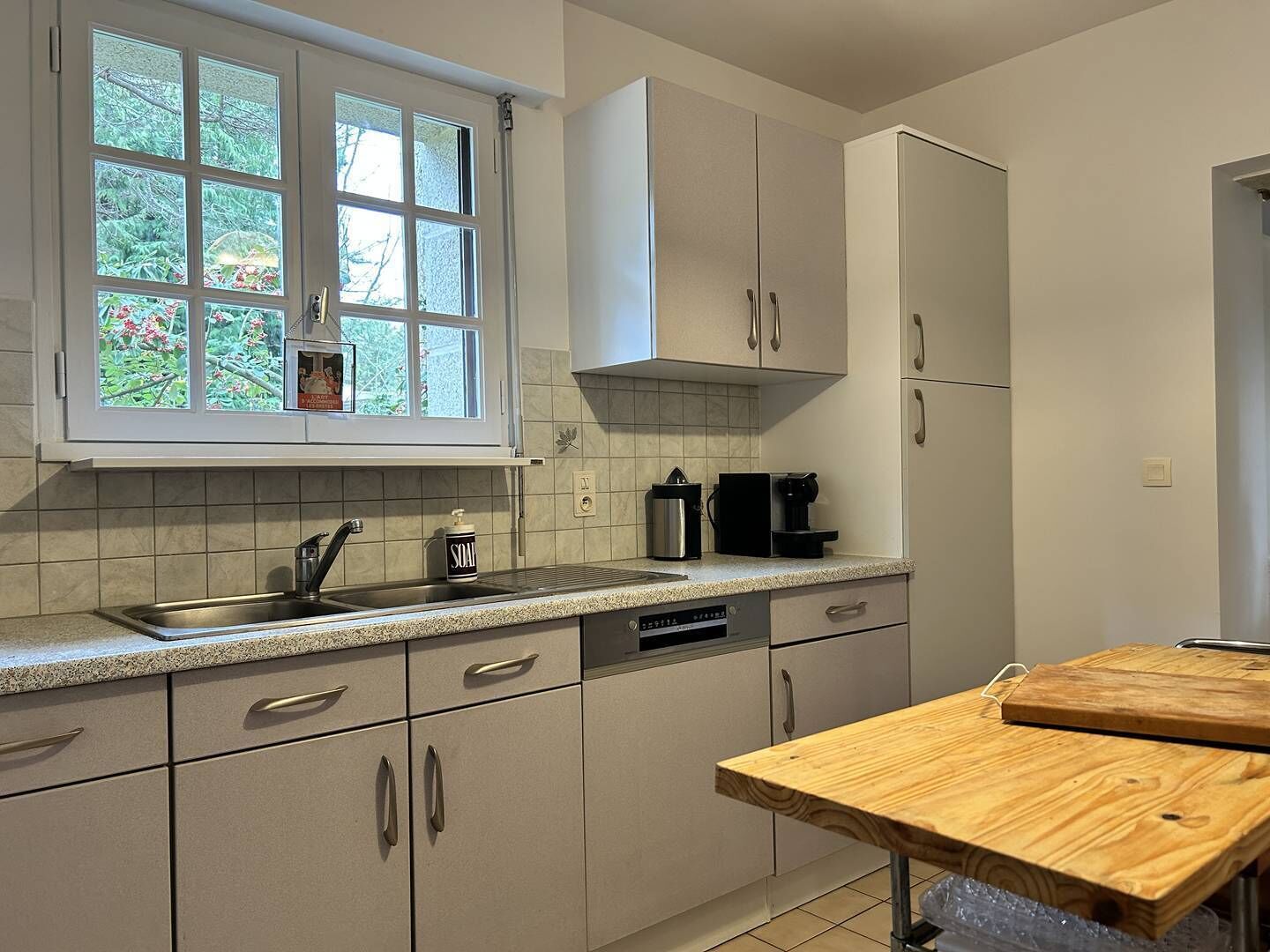 Réfrigérateur, micro-ondes, four, lave-vaisselle