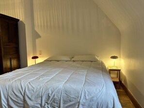 3 室のベッドルーム、WiFi (無料)