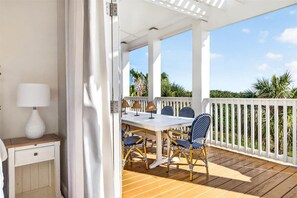 Talo (4 Bedrooms) | Sisätilat