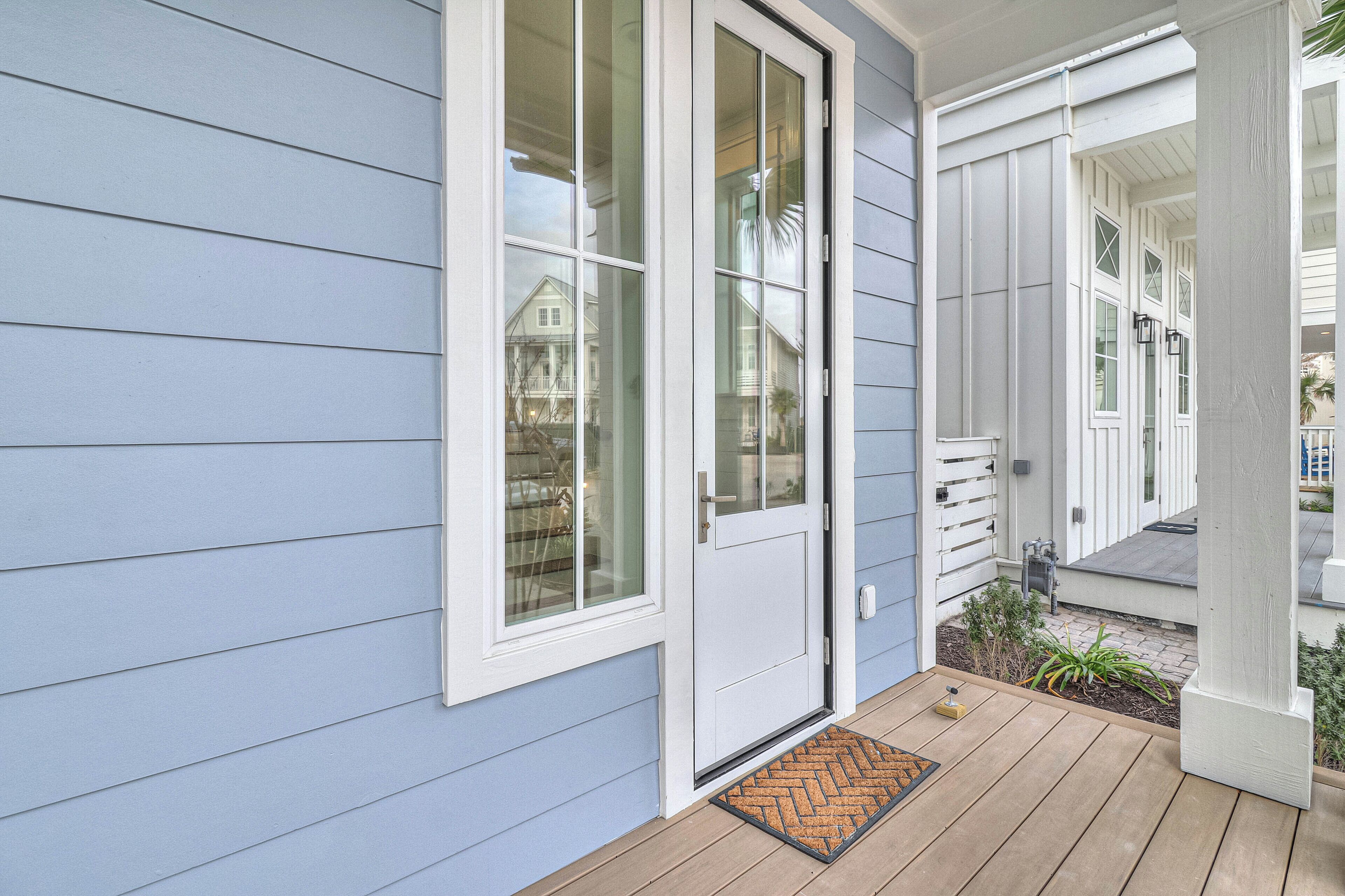 Rumah (4 Bedrooms) | Bagian depan properti