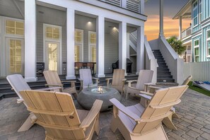 House (6 Bedrooms) | Interior