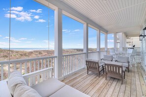 Interior - That Beachfront Vibe 140 TUC (Port Aransas)