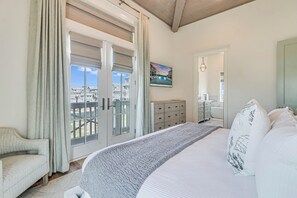 Interior - Boardwalk Breeze 109 SOU (Port Aransas)