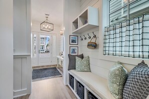 House (4 Bedrooms) | Interior - Meet Out Back 313 SOU (Port Aransas)