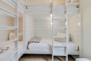 Interior - Open Invitation 309 SOU (Port Aransas)