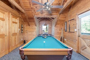 Spielezimmer