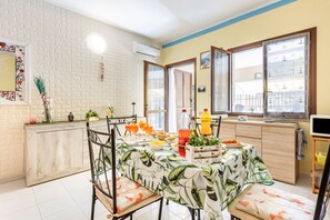 Dining - Bright 62sqm apartment, ideal for 3 people, located on the ground floor of a building WITHOUT a lift (two flights of stairs to access it).The accommodation is located in the La Collina residence, in Villasimius, in about 13 minutes by car you can reach (Villasimius)