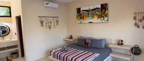 In-room safe, free WiFi, bed sheets