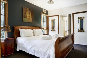 5 chambres, fer et planche à repasser, Wi-Fi, literie fournie