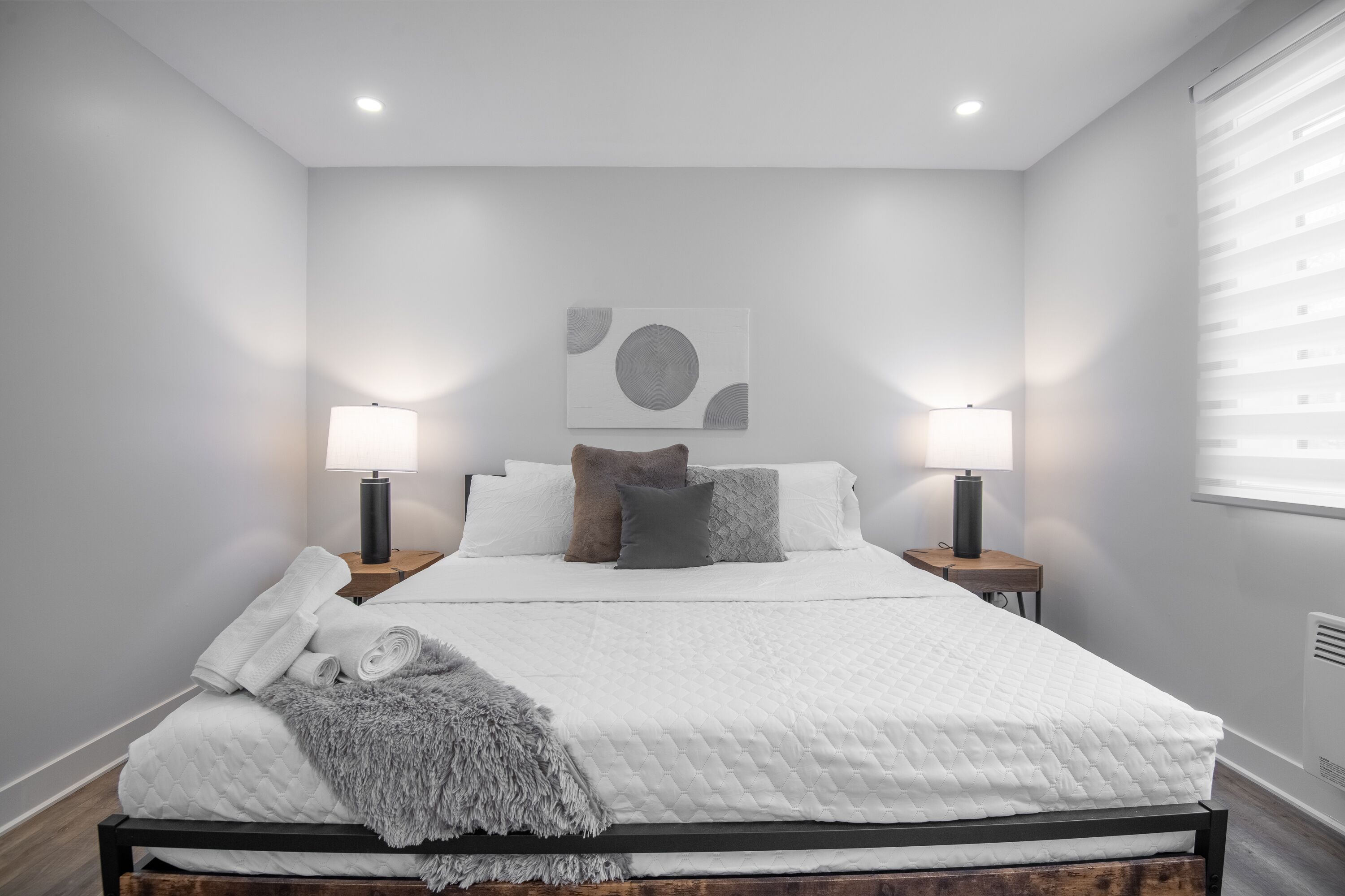 5 chambres, bureau, fer et planche à repasser, accès au Wi-Fi (inclus)