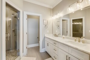 House | Bathroom