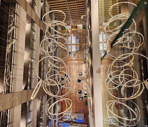 Habitación superior | Edredón y artículos del minibar gratis 