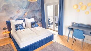 1 Schlafzimmer, Schreibtisch, Bügeleisen/Bügelbrett, Reisekinderbett