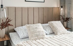 2 bedrooms, free WiFi, bed sheets