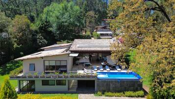 Maison Familiale | Vue sur la cour