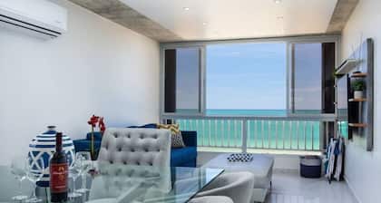 Esperanza Beach 2BDR 2B Oceanfront Pool