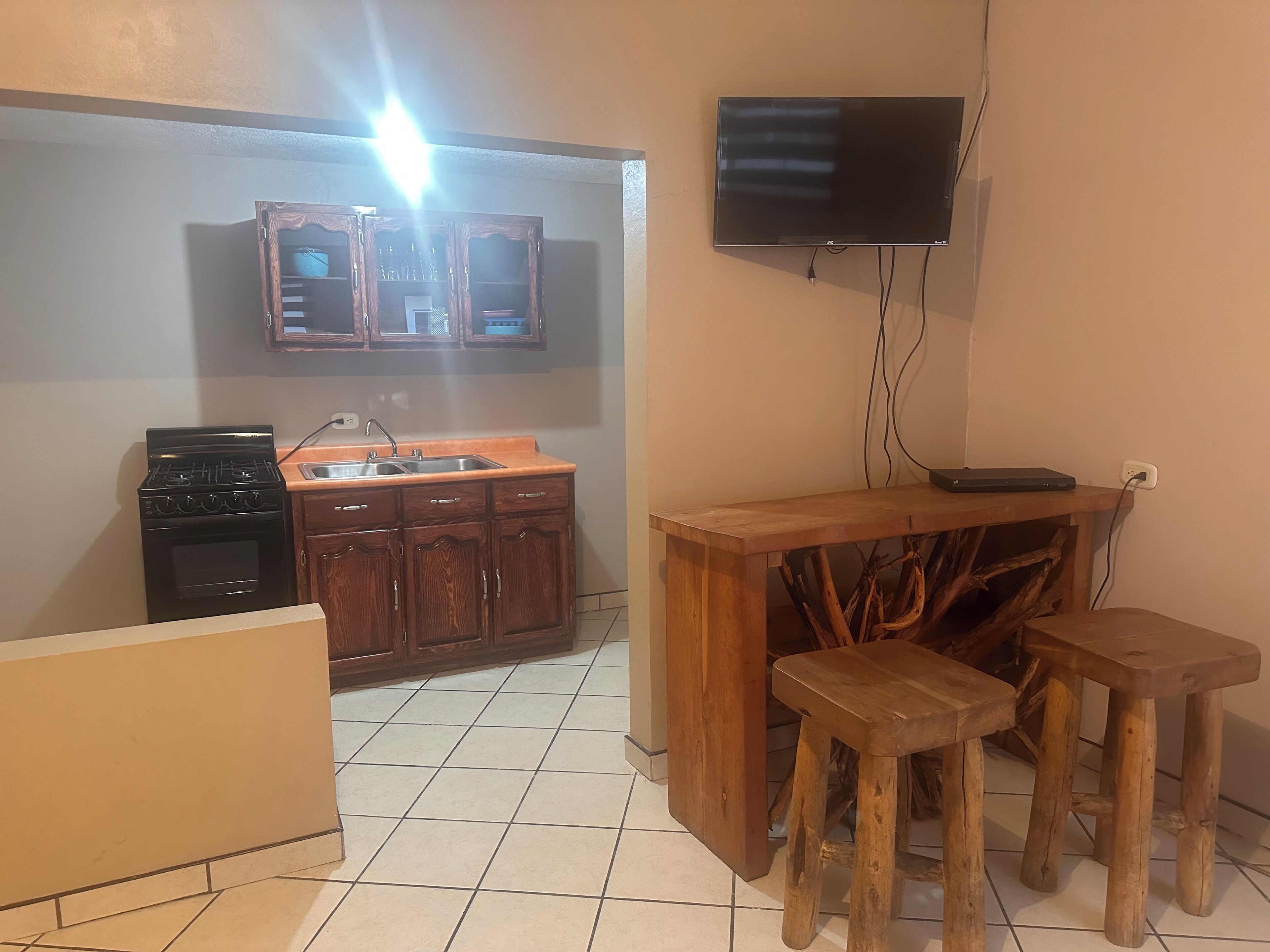 Double Room | Laptop workspace, iron/ironing board, free WiFi, bed sheets