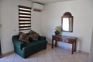 Smart TV 42 pulgadas con canales de televisión vía satélite