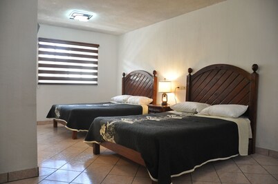 Hotel Puesta del Sol 