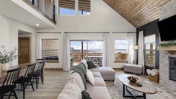 Smart TV, fireplace, video games