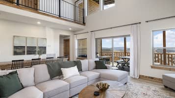 Smart TV, fireplace, video games