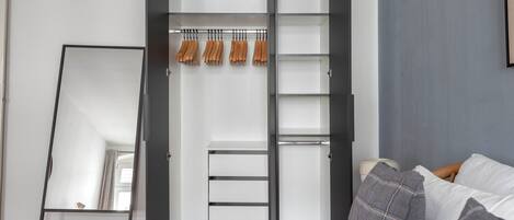 1 sovrum, strykjärn/strykbräda, wi-fi och sängkläder