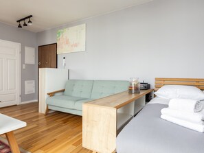 Iron/ironing board, WiFi, bed sheets - Marina Gdańsk Cosy Studio (Gdansk)