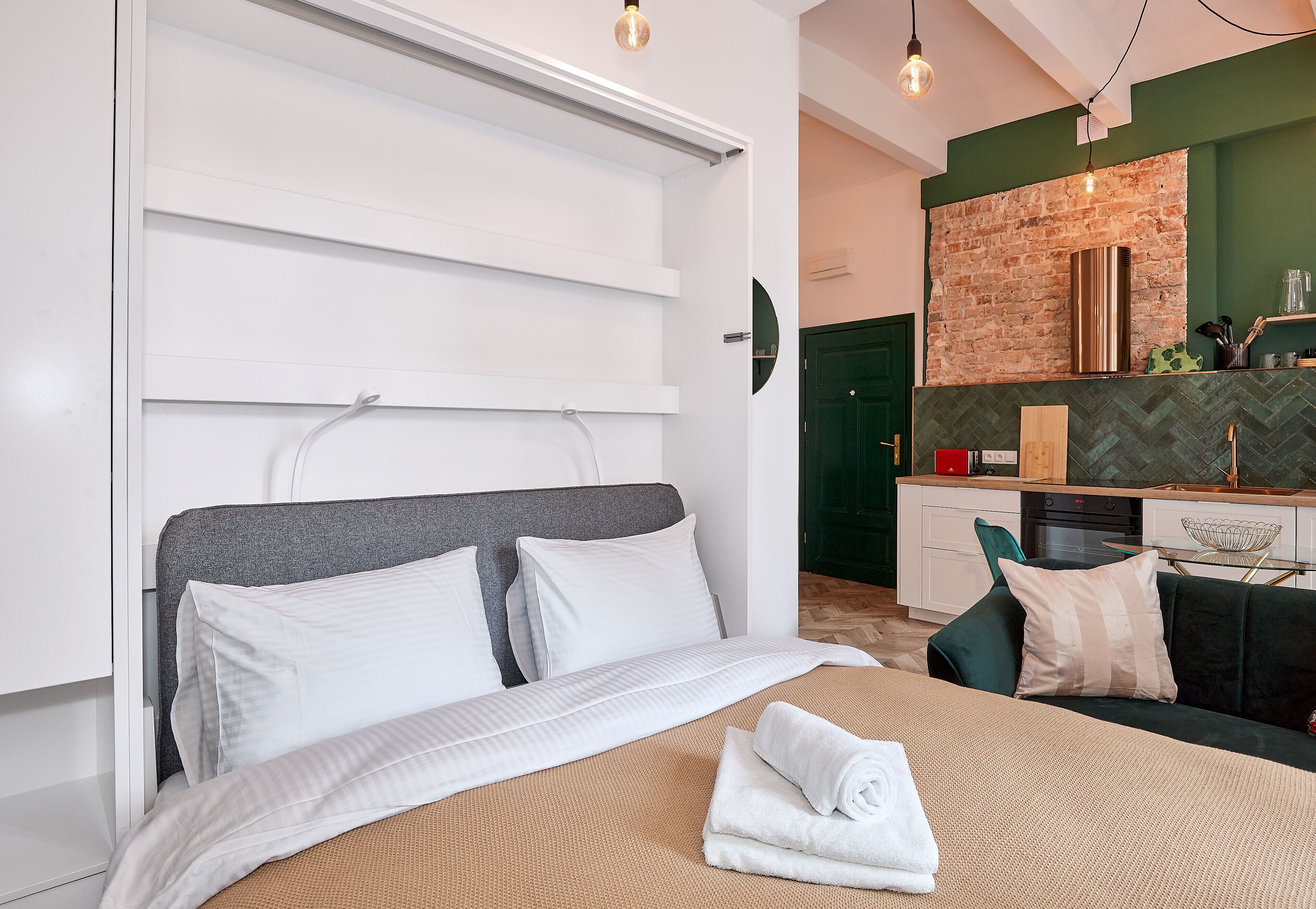 Bügeleisen/Bügelbrett, WLAN, Bettwäsche