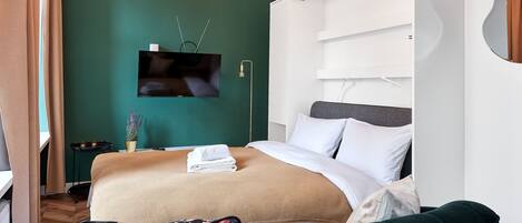 مكواة/لوح كي وواي فاي وملاءات أسرّة