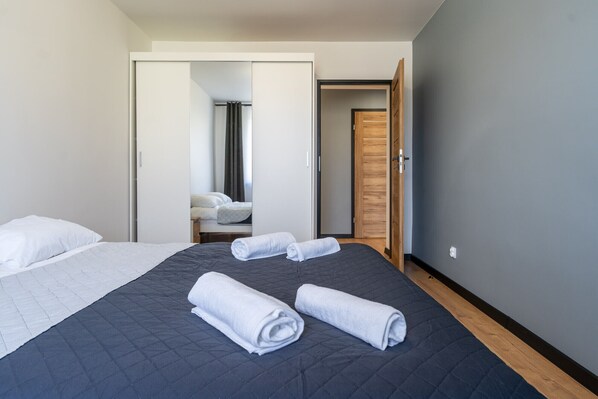 1 bedroom, iron/ironing board, WiFi, bed sheets - Sosnowiec City Centre Apartment (Sosnowiec)