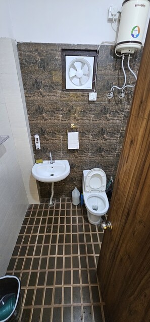 Standard Villa - Bunk house villa (Noida)