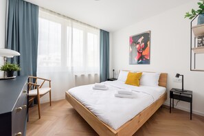 2 bedrooms, iron/ironing board, WiFi, bed sheets