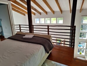 2 bedrooms, desk, iron/ironing board, WiFi - St Helier Cottages Family friend self catering accommodation (Gillitts)