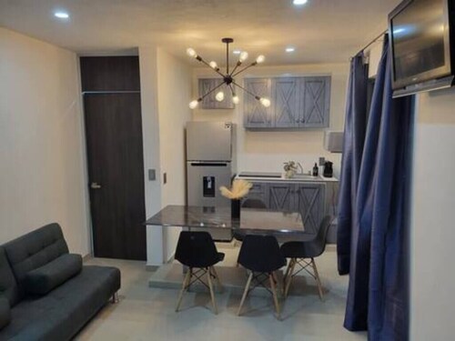 Beautiful studio in a safety and nice neighborhood, perfect for a relaxing stay.