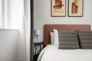 2 chambres, fer et planche à repasser, Wi-Fi, draps fournis