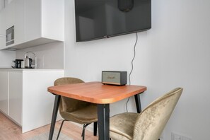 Dining - Blueground | Benfica, furnished & fully equipped (Lisbon)