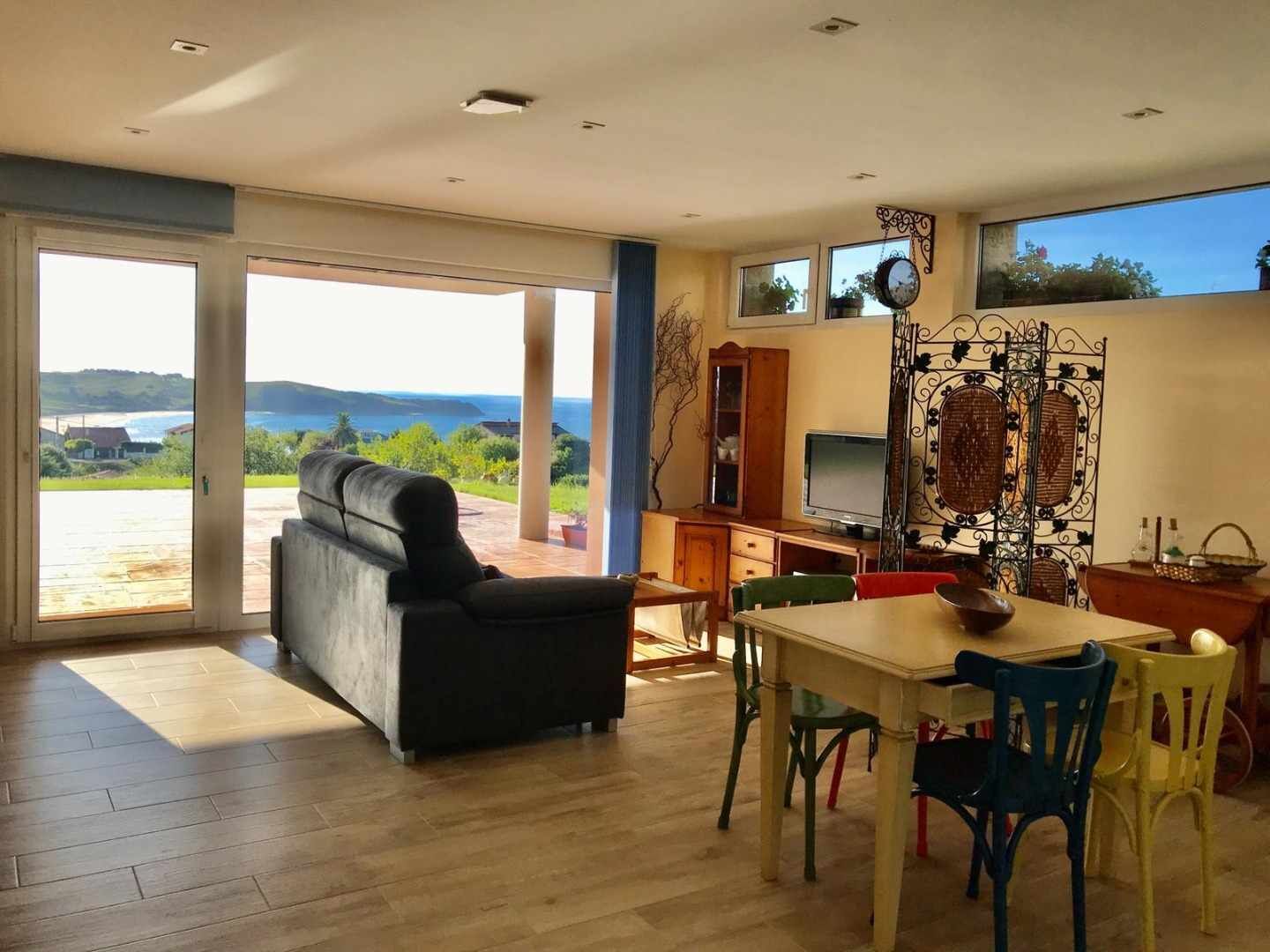 TV